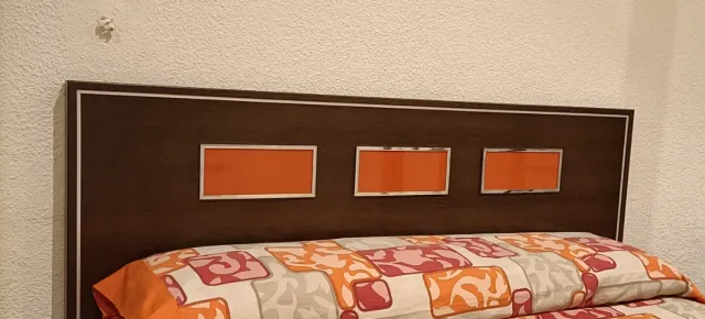 Cabecero Cama 150 y Mesillas Madera