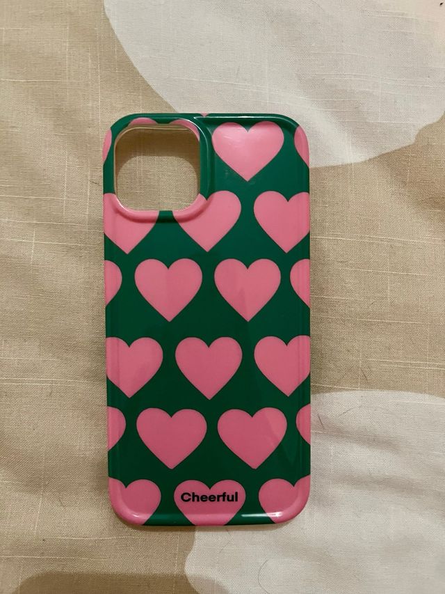 Funda iPhone 13 Corazones Rosa y Verde