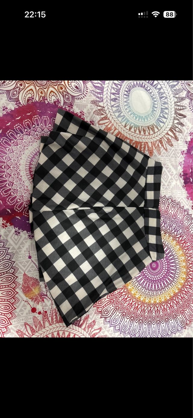 Minifalda a cuadros blanco y negro