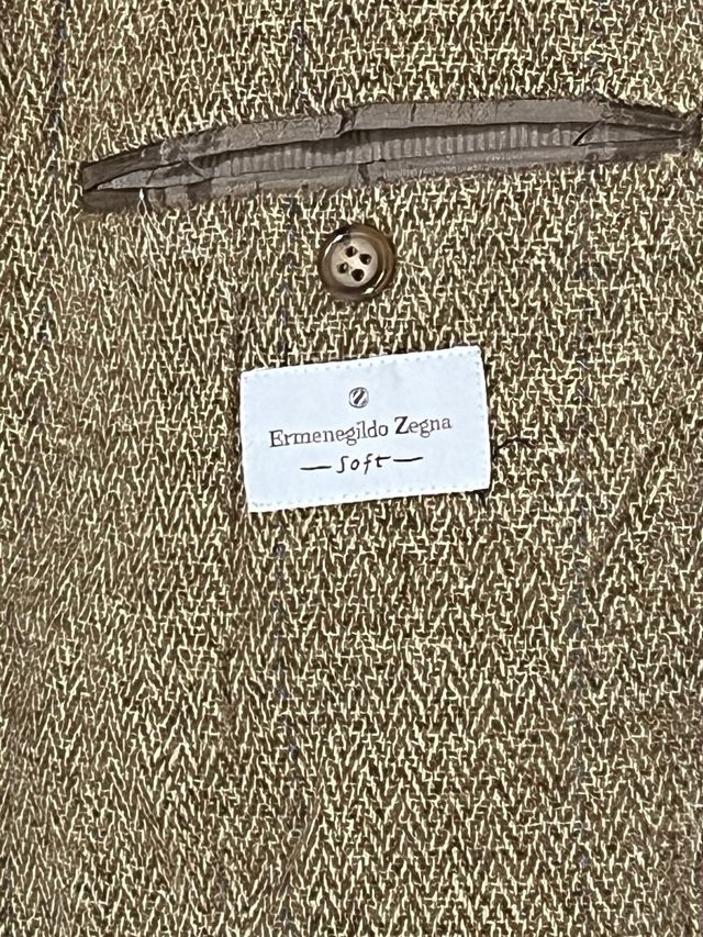 Americana de tweed beige y marrón