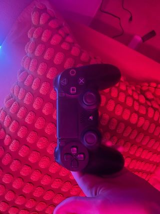 Mandos PS4 blanco y negro