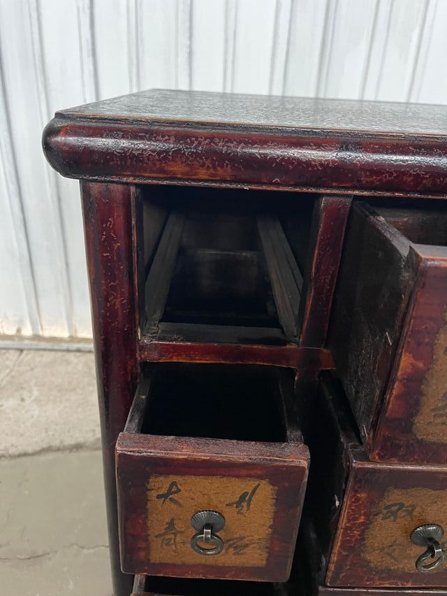 Mesita auxiliar de madera con cajones antigua