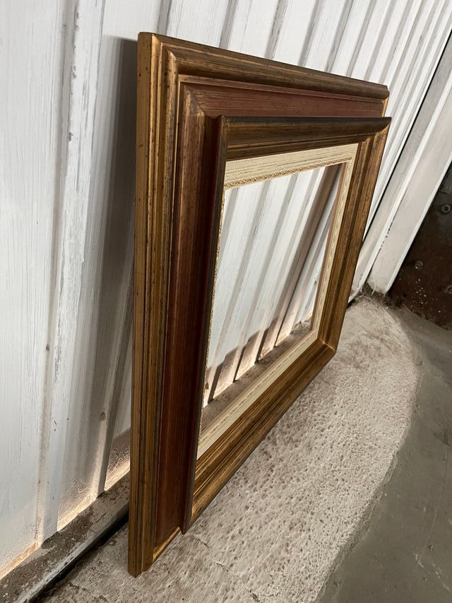 Marco antico in legno massello