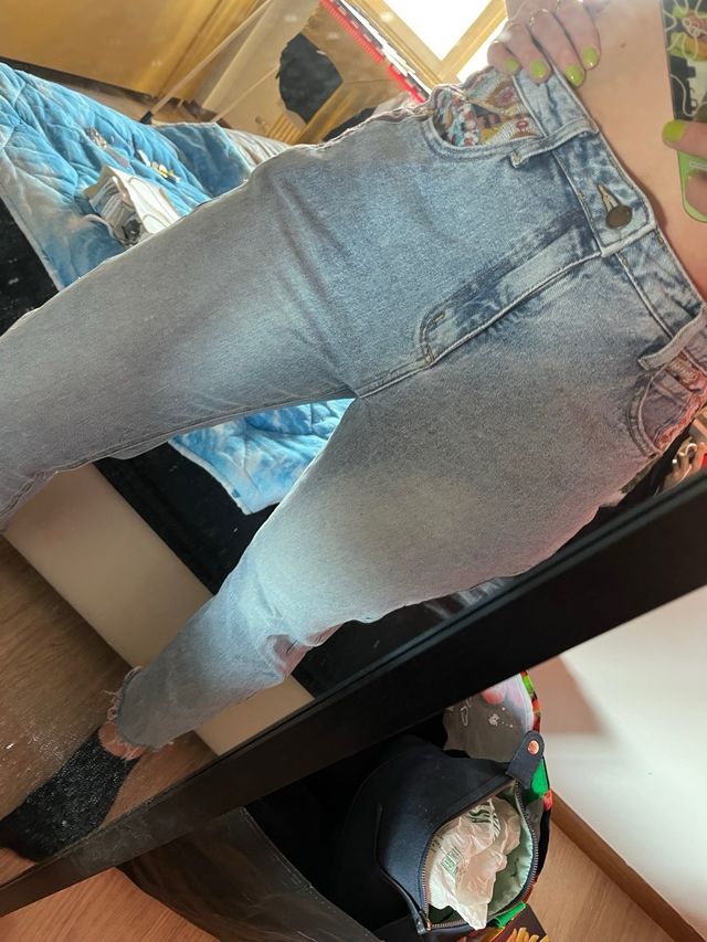 Jeans Desigual azzurri con decorazioni
