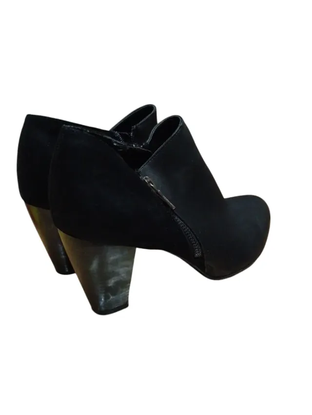 Botines de tacón negros