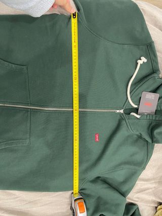 Sudadera Levi's verde con capucha