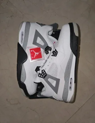 Nike Air Jordan Retro 4 White Cement