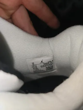 Nike Air Jordan Retro 4 White Cement