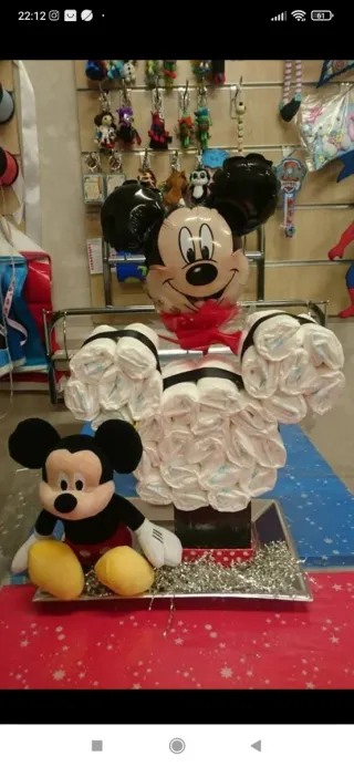 Diferentes tartas de pañales