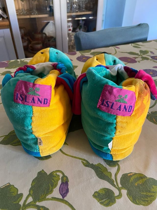 Pantuflas divertidas de perro multicolor