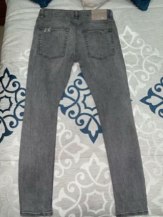Pantalones skinny Bershka grises T38
