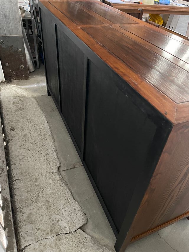 Aparador de madera maciza