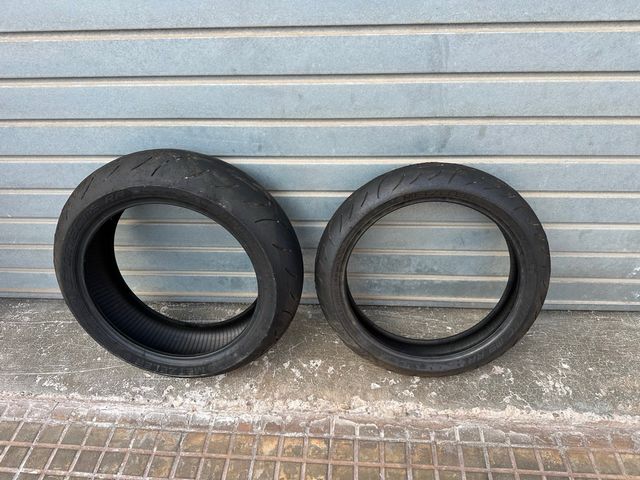 Pareja Neumáticos Metzeler M9 RR