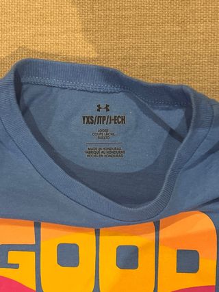 T-shirt Under Armour Criança YXS Azul