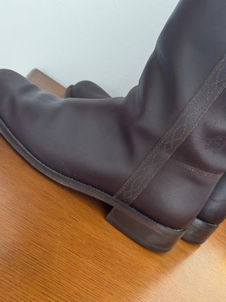 Botas Valverde del Camino Unisex color Castaña