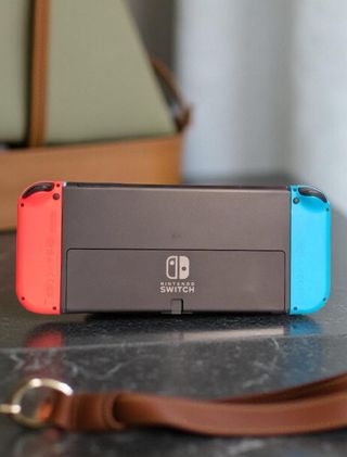 Nintendo Switch OLED - Como Nueva