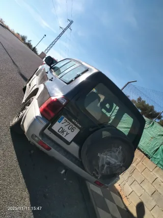 Mitsubishi Montero 2005