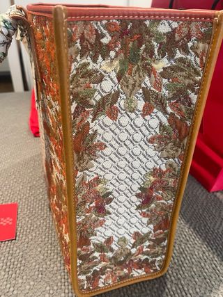 Bolso Carolina Herrera Beige y Rojo