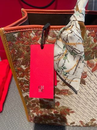 Bolso Carolina Herrera Beige y Rojo