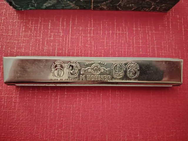Lote Armónica Hohner model 270 y fado portugues