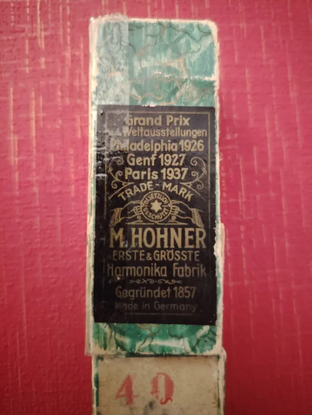 Lote Armónica Hohner model 270 y fado portugues