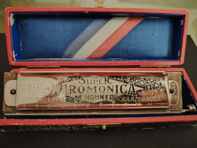Lote Armónica Hohner model 270 y fado portugues