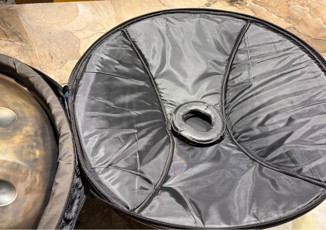 Handpan Noblet Re Menor 10 notas con mochila