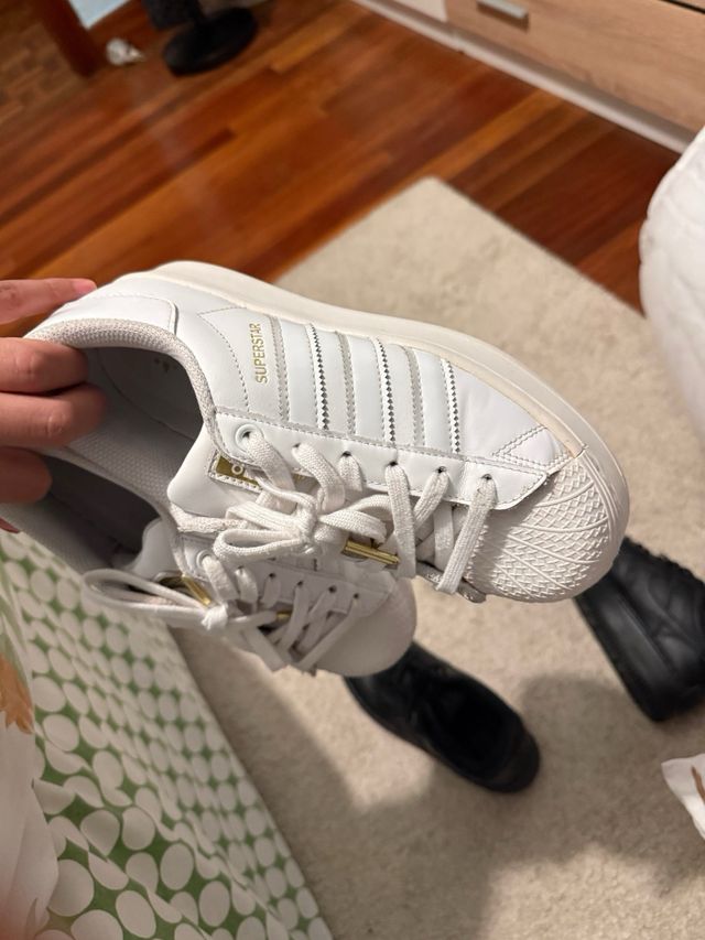 Zapatillas Adidas Superstar Doradas Blancas