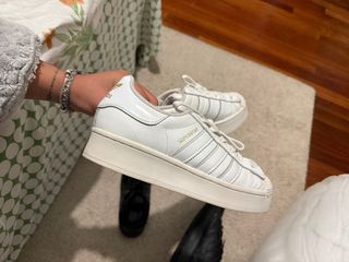 Zapatillas Adidas Superstar Doradas Blancas