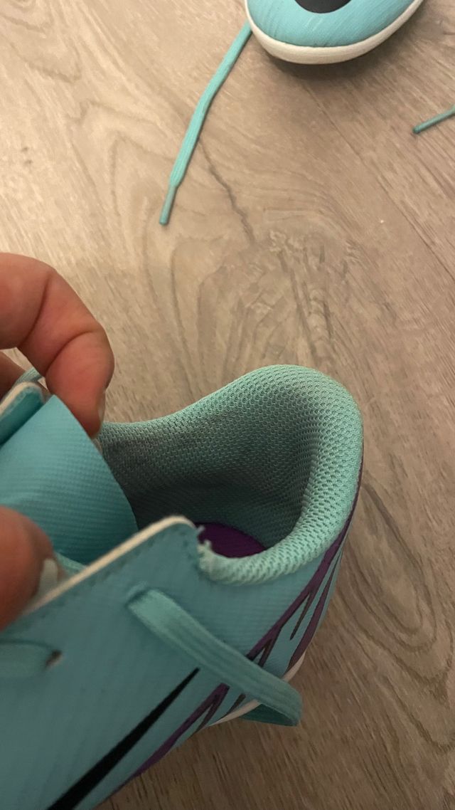 Botas de fútbol Nike niño azul