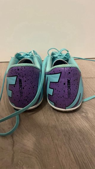 Botas de fútbol Nike niño azul