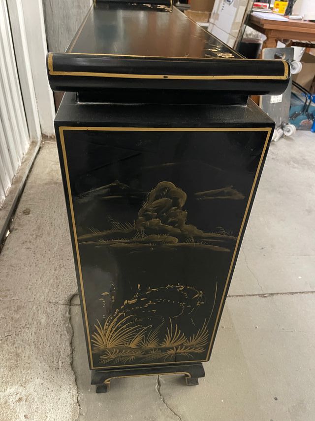 Cómoda antigua restaurada