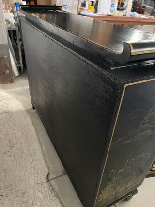 Cómoda antigua restaurada