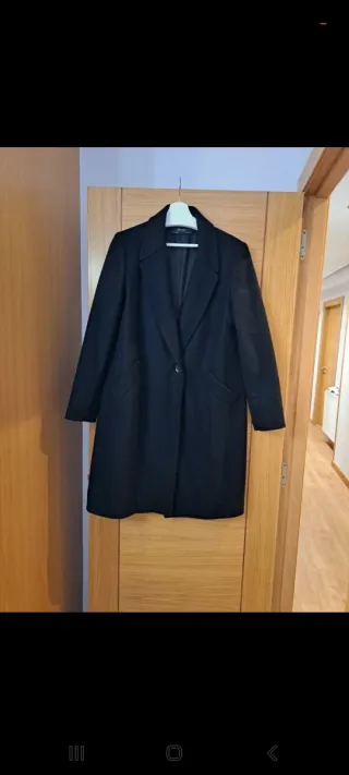Abrigo largo negro Zara Talla XL