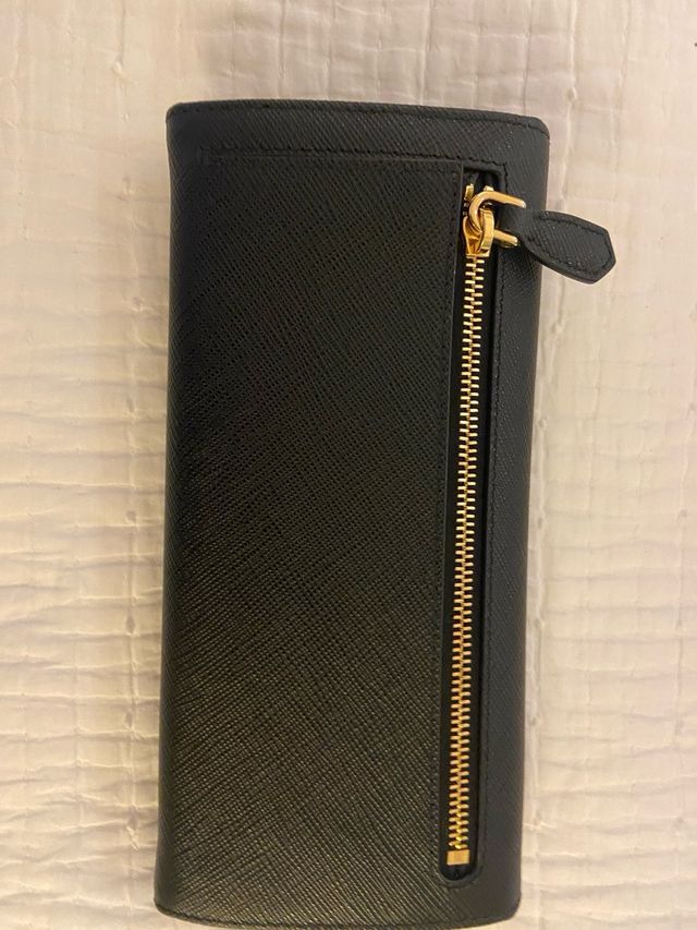 Billetera Prada Piel Negra Mujer Sin Estrenar