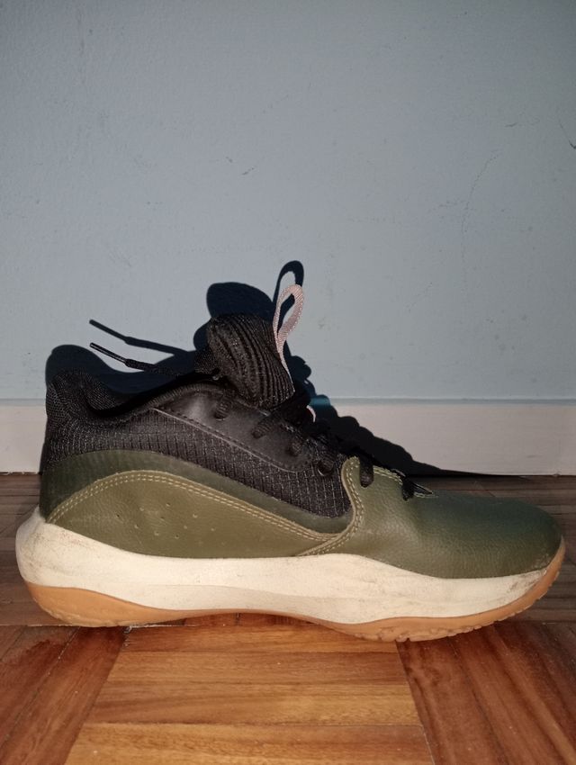 Zapatillas niño UNDER ARMOUR