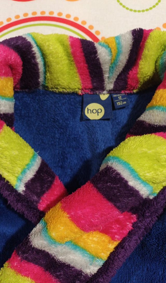 Albornoz infantil con rayas