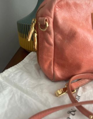 Bandolera Bimba y Lola coral y dorado