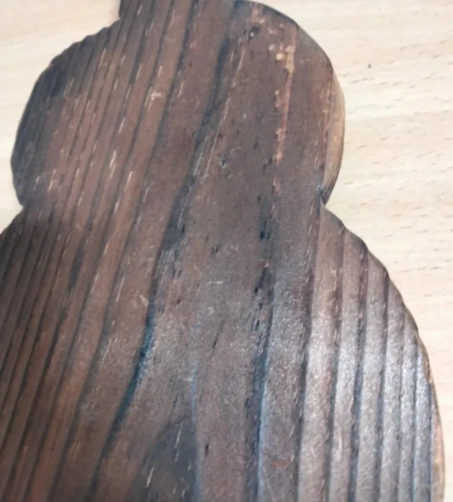 Colgador de llaves en madera forma guitarra Murcia