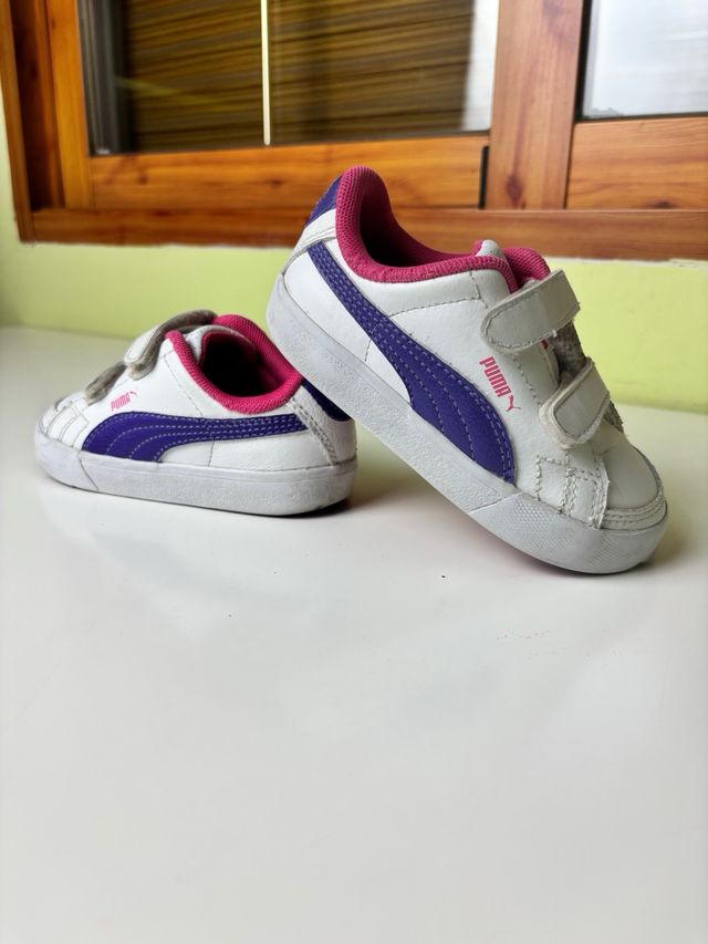 Zapatillas Puma niña blancas y rosa T24