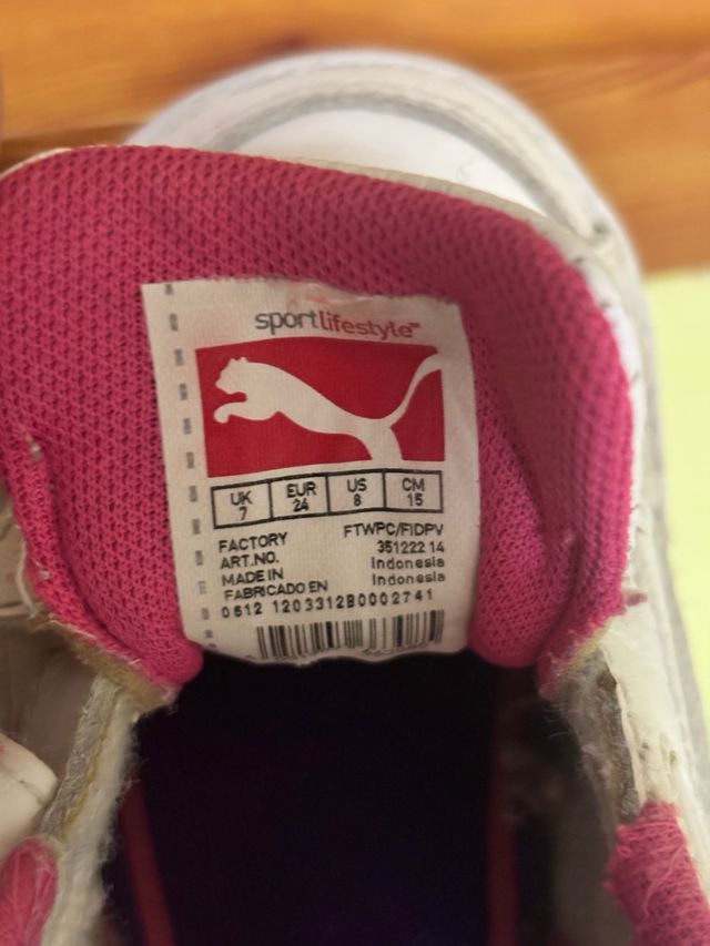 Zapatillas Puma niña blancas y rosa T24