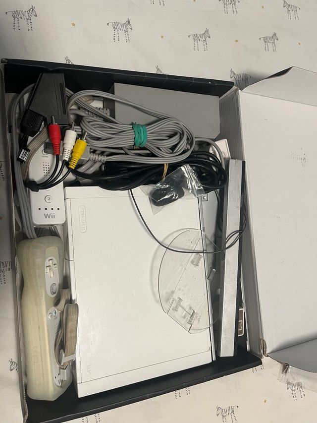 Consola Nintendo Wii Blanca + Accesorios