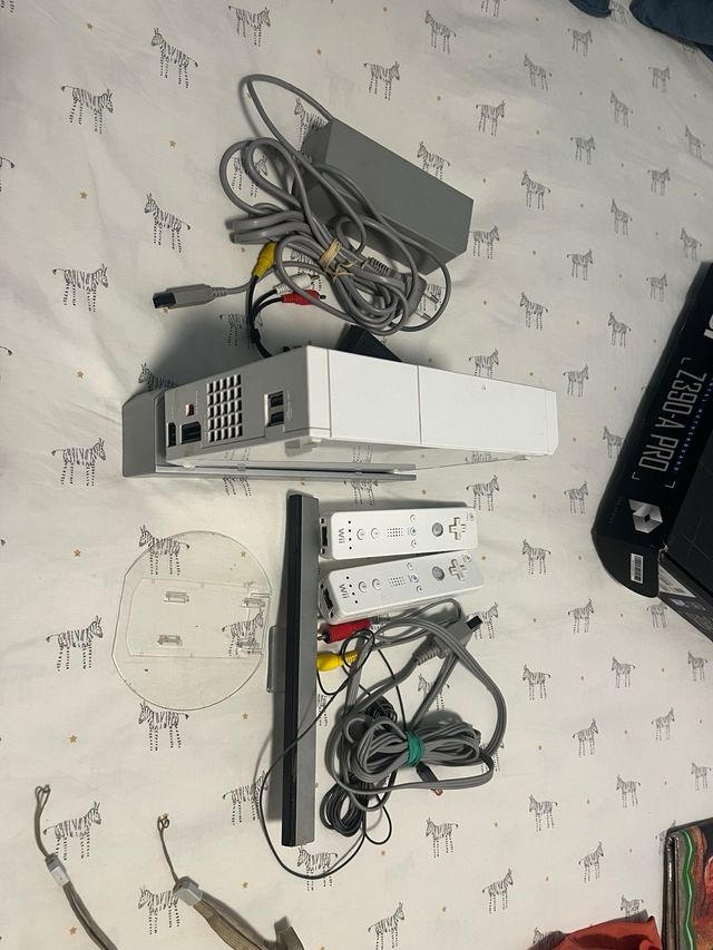 Consola Nintendo Wii Blanca + Accesorios