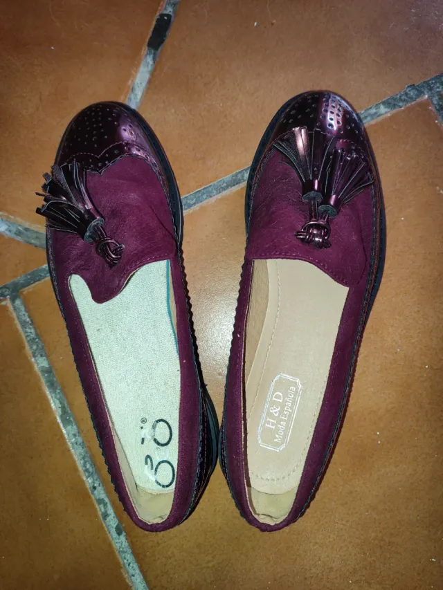 Scarpe bordeaux con frange