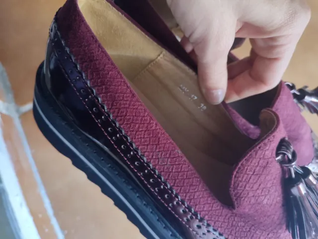 Scarpe bordeaux con frange