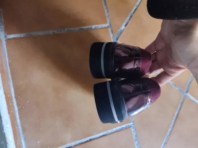 Scarpe bordeaux con frange