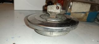 PIEZAS VARIAS DE VEHICULOS CLASICOS (4)