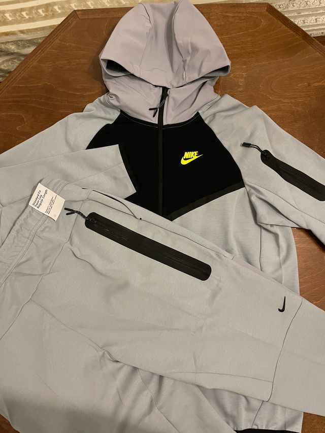 Conjunto Nike Tech Fleece Cremallera Completa Gris