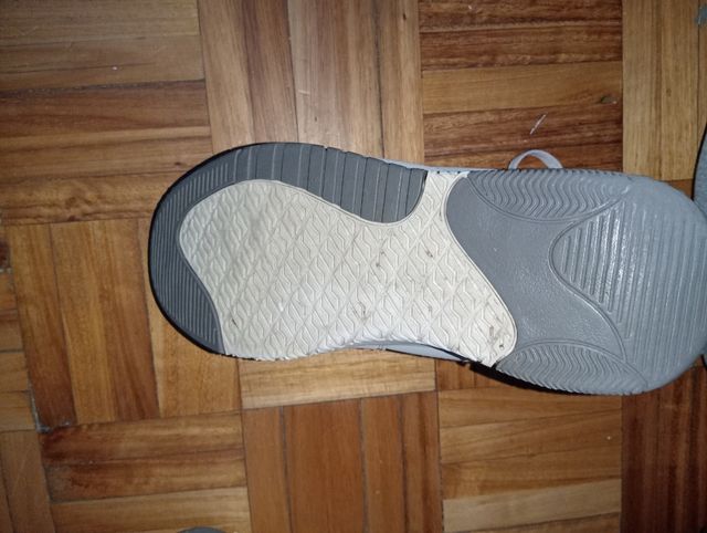 Zapatillas para niño ¡TALLA 40!