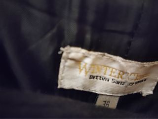 Abrigo Winter Class Talla S/36 Negro